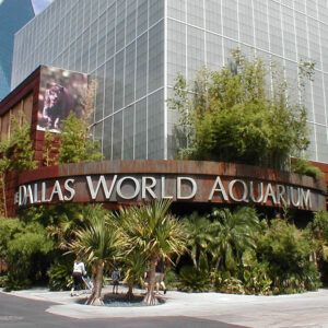 Dallas aquarium entrance